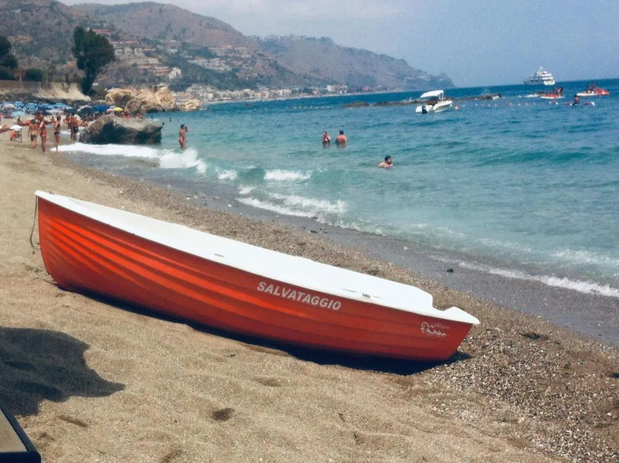 Appartement Taormina, Casa Mediterranea Sul Mare. Isola Bella. Italië